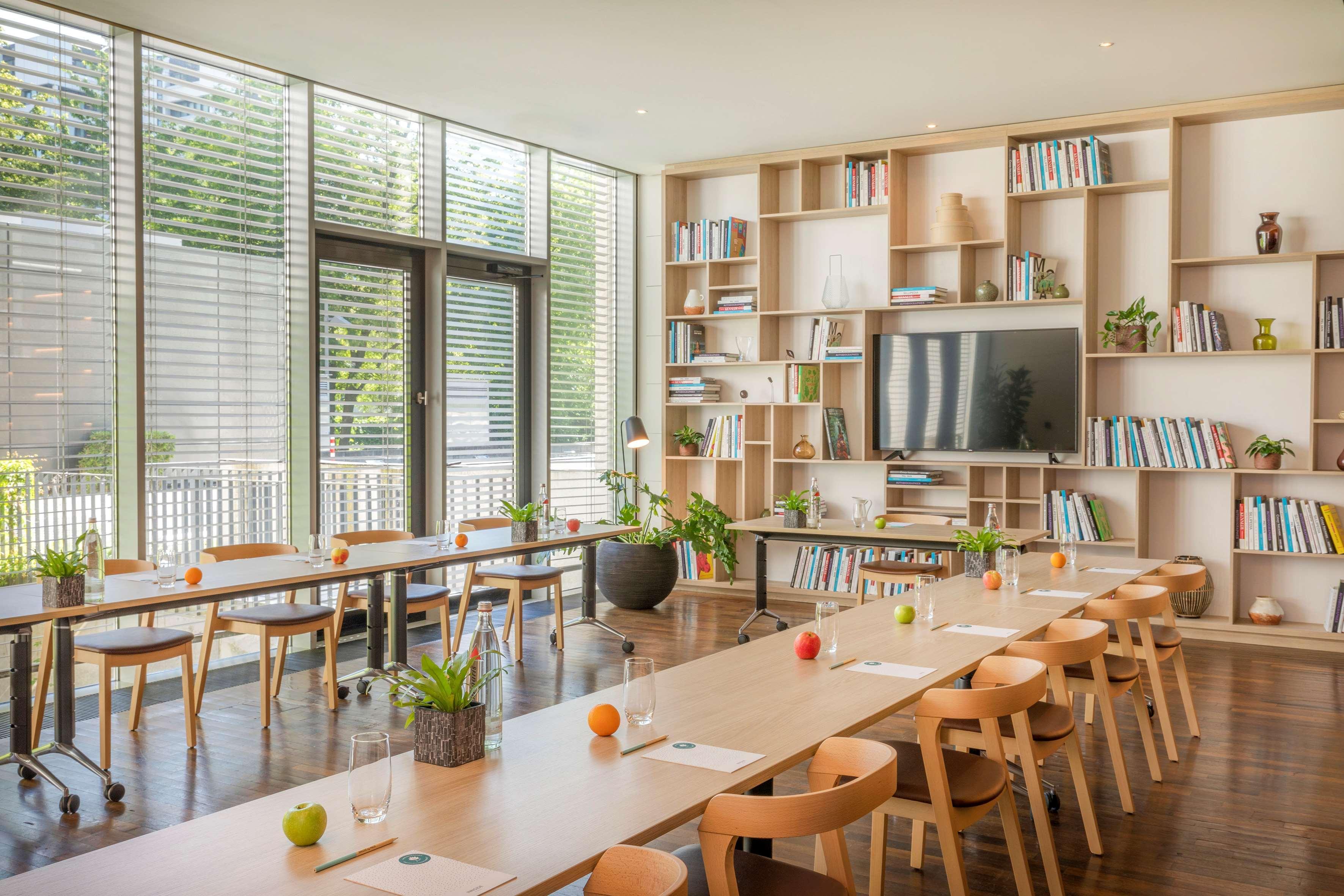 Innside By Melia Duesseldorf Seestern المظهر الخارجي الصورة