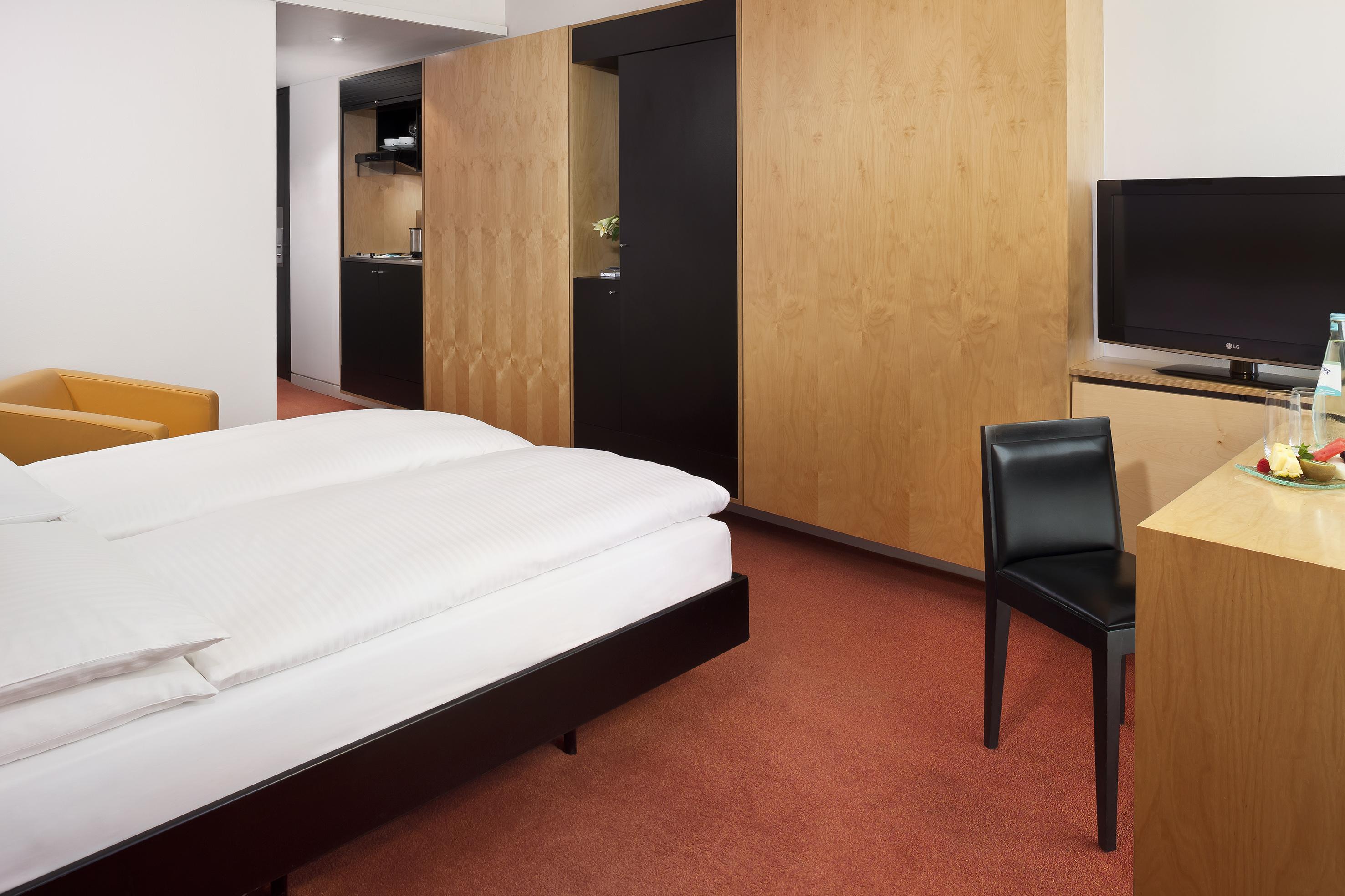 Innside By Melia Duesseldorf Seestern المظهر الخارجي الصورة
