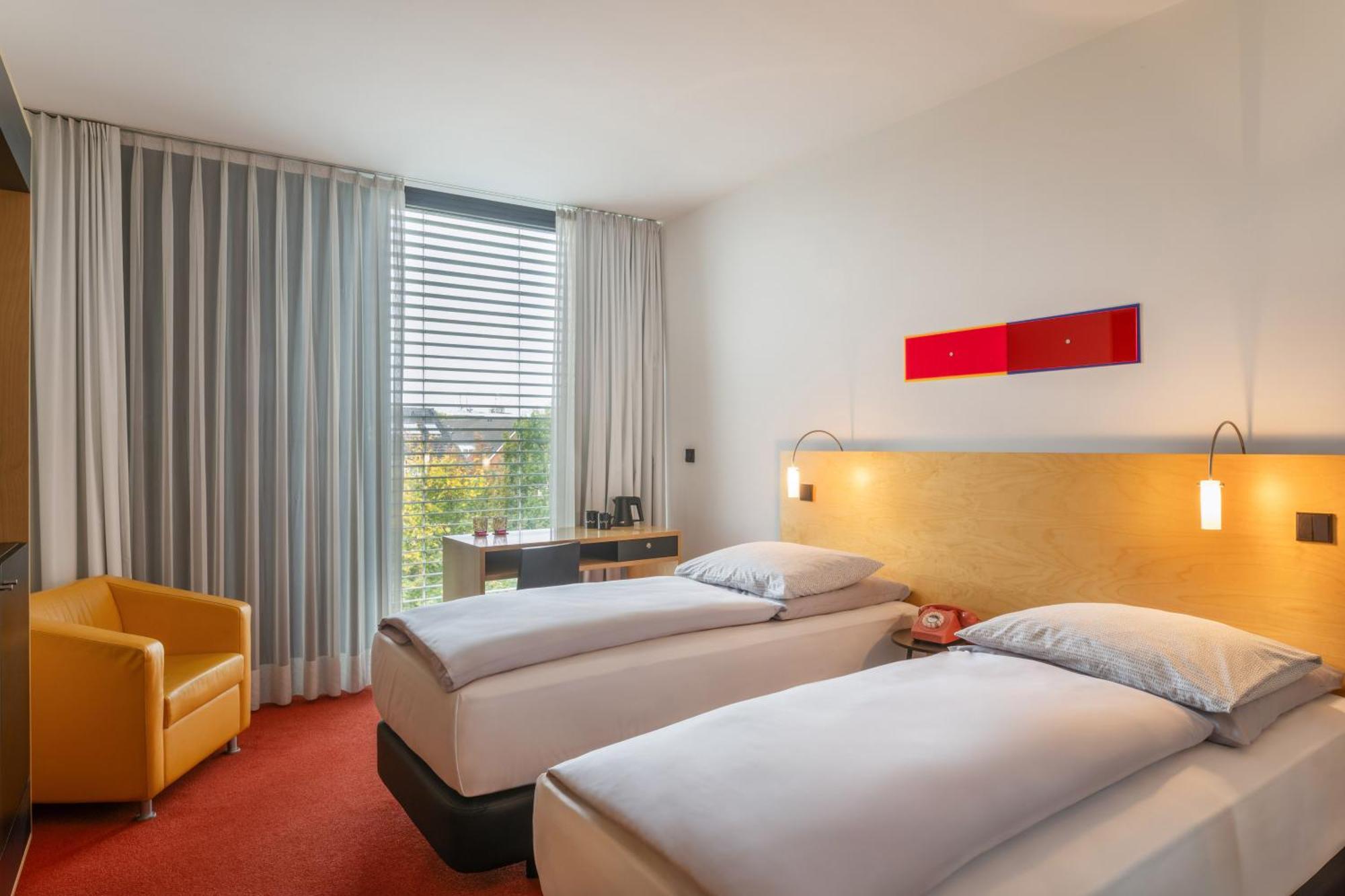 Innside By Melia Duesseldorf Seestern المظهر الخارجي الصورة