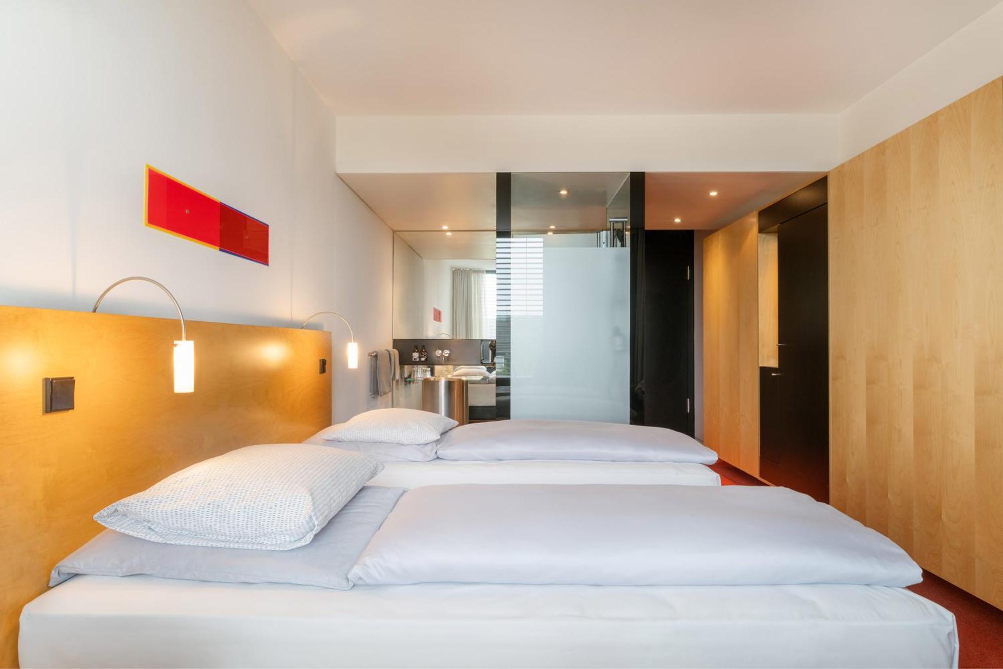 Innside By Melia Duesseldorf Seestern المظهر الخارجي الصورة