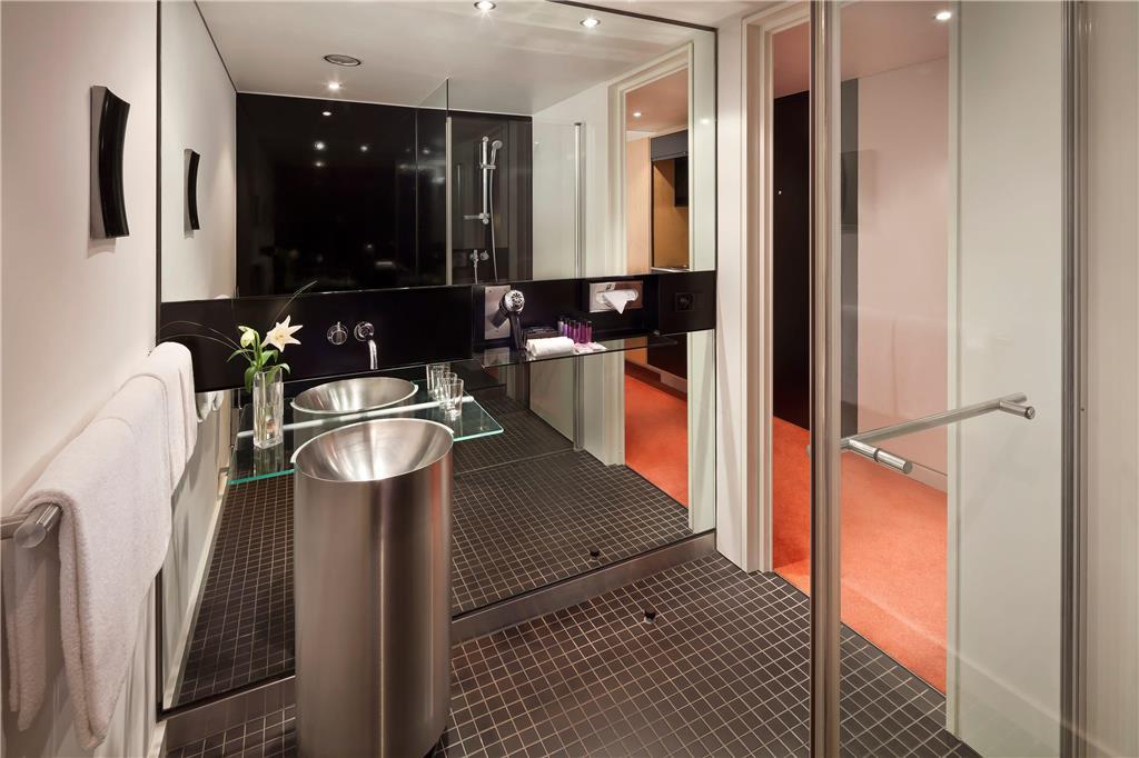 Innside By Melia Duesseldorf Seestern الغرفة الصورة