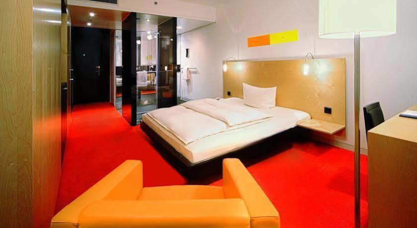 Innside By Melia Duesseldorf Seestern المظهر الخارجي الصورة